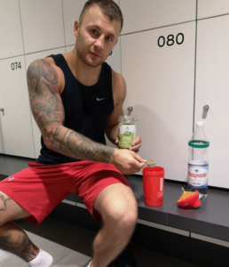 Kamil Szeremeta i białko konopne